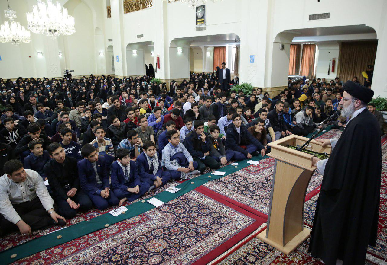 صیانت از ارزشهای اسلامی رسالت اتحادیه انجمنهای اسلامی دانشآموزان است