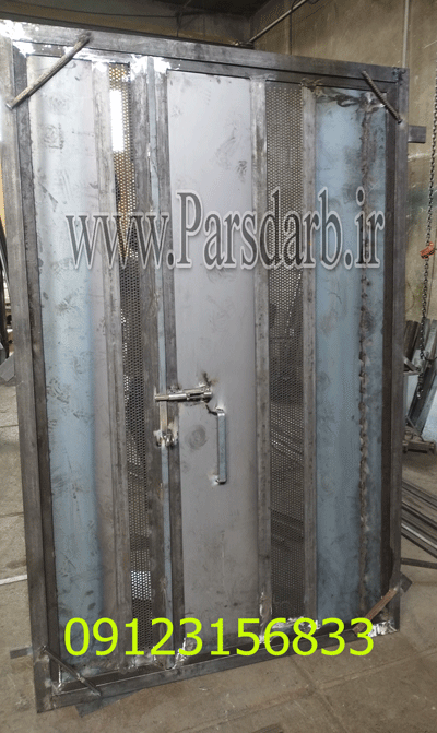 درب انباری فلزی و درب حیاط