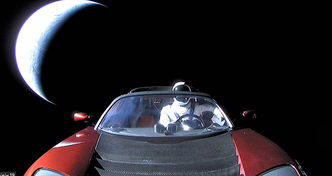 نخستین خودروی فضایی از زمین رویت شد