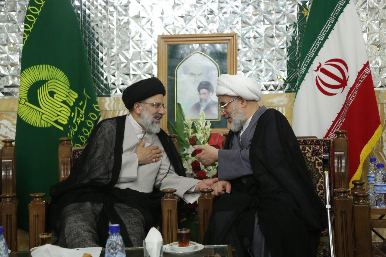 دیدار شیخ عبدالمهدی کربلائی، متولی شرعی حرم امام حسین(ع) و امام جمعه کربلا با تولیت آستان قدس رضوی