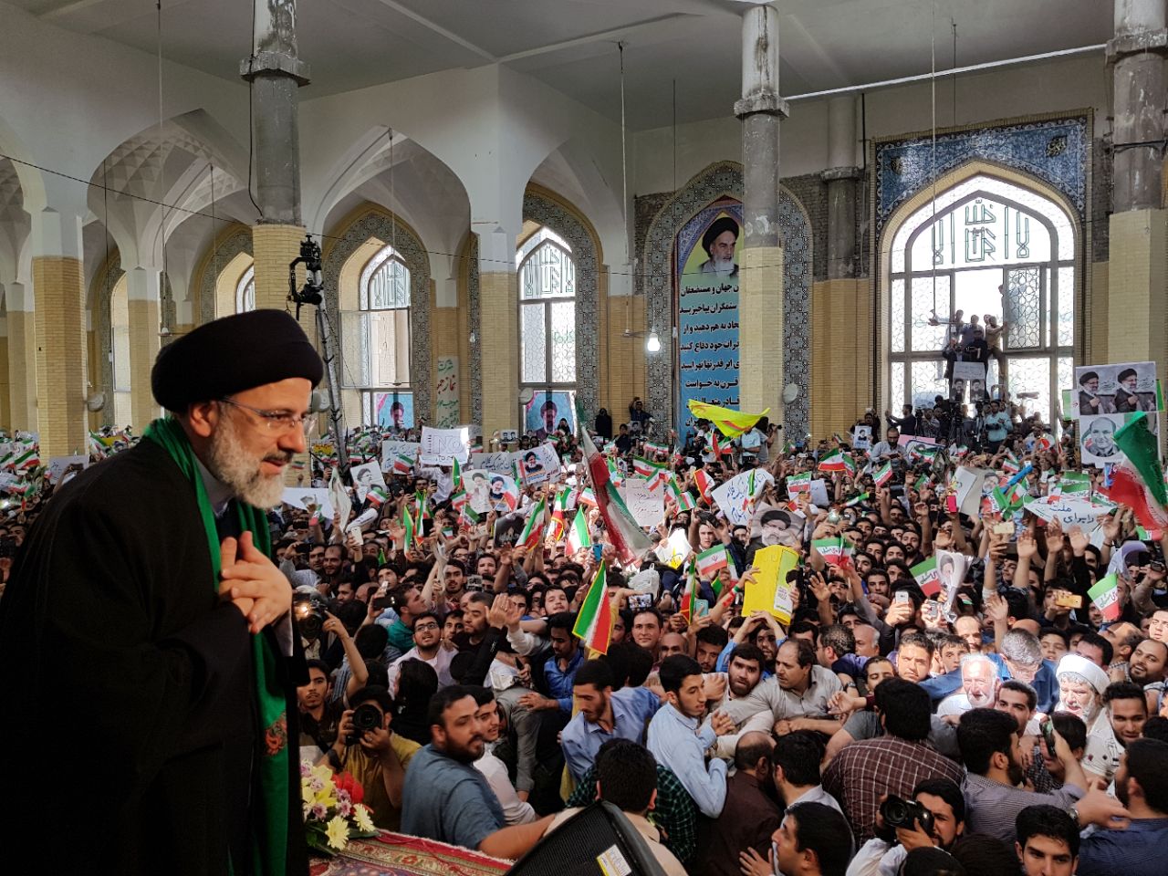 آقایان میگویند نمی شود