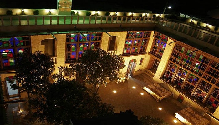 قیمت رزرو هتل در شیراز به‌ صورت آنلاین 