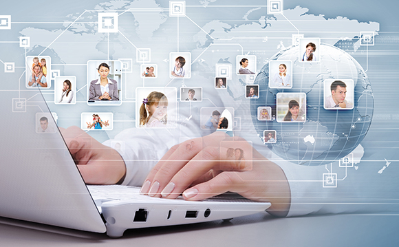 کمی ریزبینانه تر در مورد فیس بوک