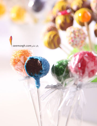 دسرهای خوشمزه برای ماه مبارک رمضان, دسر یک نفره برای ماه مبارک رمضان, دسر مخصوص ماه رمضان, دسر مخصوص سفره افطار, کوفته ریزه های گوشتی,دسرهای یک نفره مخصوص افطار در ماه رمضان, مافین های وانیلی تزئین شده با پودر قهوه, شکلات هایی با روکش دانه های شکری رنگی, دسر ساده برای ماه مبارک رمضان, طرز تهیه دسر برای ماه مبارک رمضان