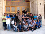 دکتر عبدالعلی پور و دانشجویان مرمت دانشگاه آزاد تهران، میمون آباد