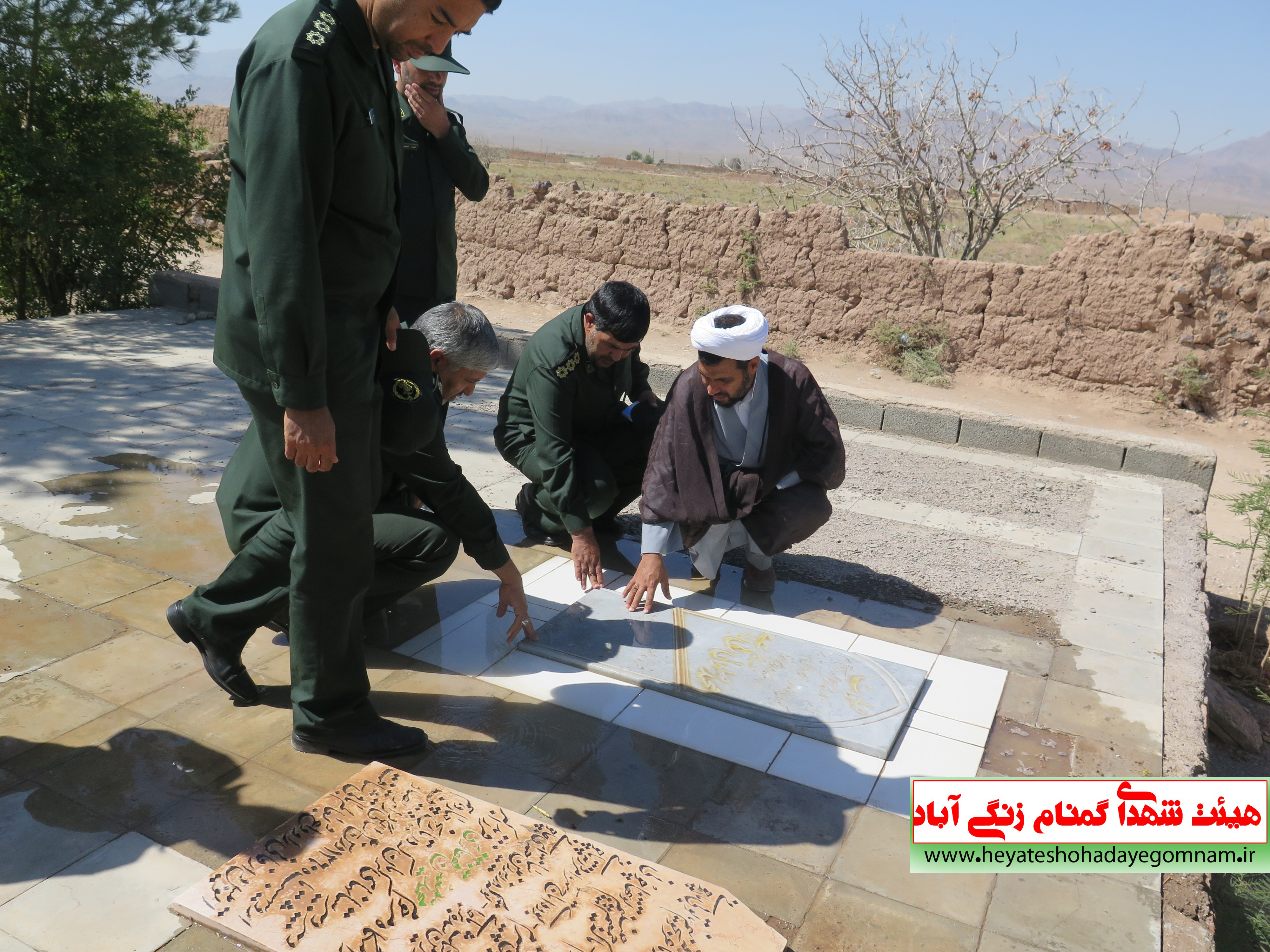 مراسم غبار روبی و گلباران حرم شهدای زنگی آباد