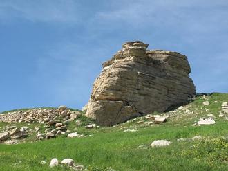 سنگ بزرگ باغ پیری