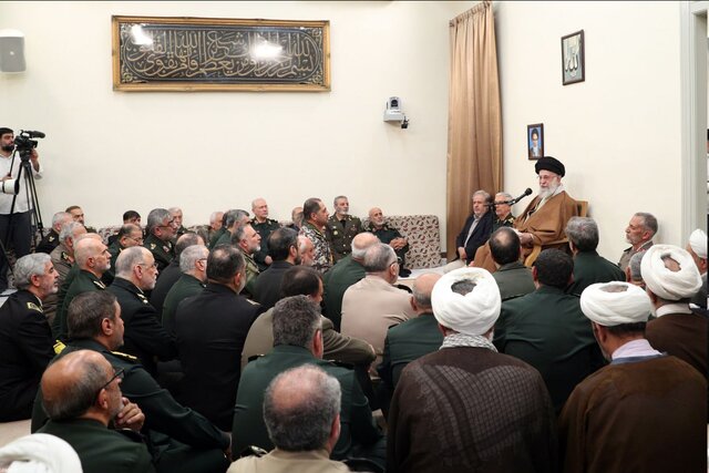 دیدار فرماندهان نظامی با رهبری ۱۴۰۴