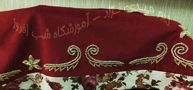 رومیزی سرمه با حاشیه گلدار- زیور مهدی نژاد