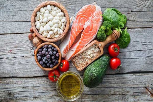 هفت ماده غذایی که خطر آلزایمر را کاهش می دهند