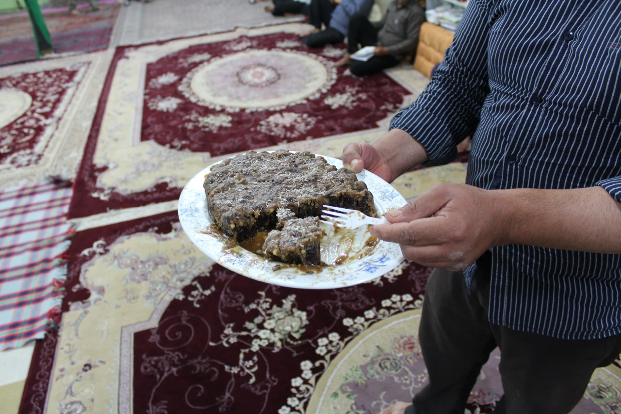 برگزاری جشن ولادت امام حسن (ع) در امامزاده محمد بردخون کهنه و سفره غذا های محلی (گره گشاه)