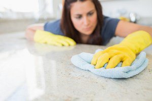 اشتباهاتی که در تمیز کردن خانه باید از آن دوری کنید