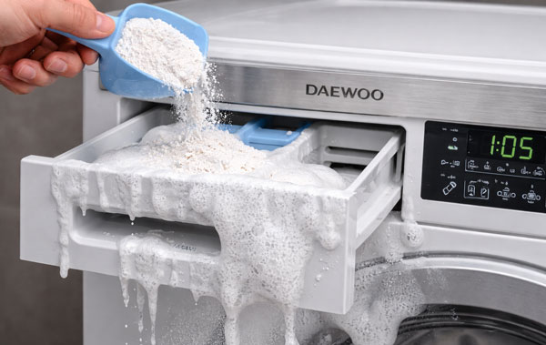 استفاده بیش از حد از پودر چه آسیبی به لباسشویی دوو می زند؟