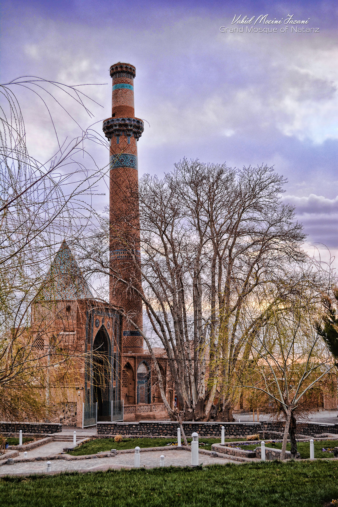 نمای زمستانی مسجد جامع نطنز