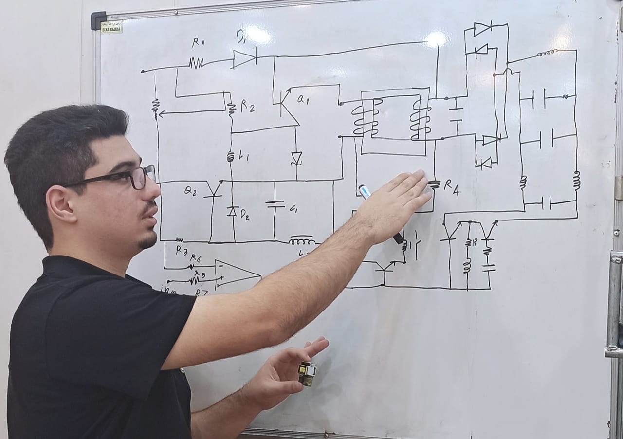 آشنایی با منابع تغذیه برق