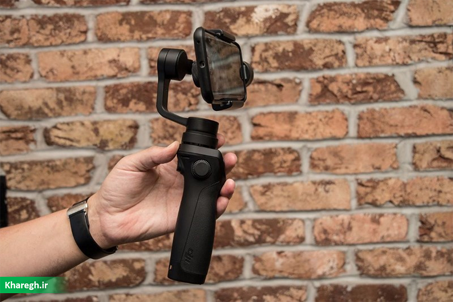 DJI لرزشگیر Osmo Mobile 3 را برای گوشی‌های هوشمند معرفی کرد.
