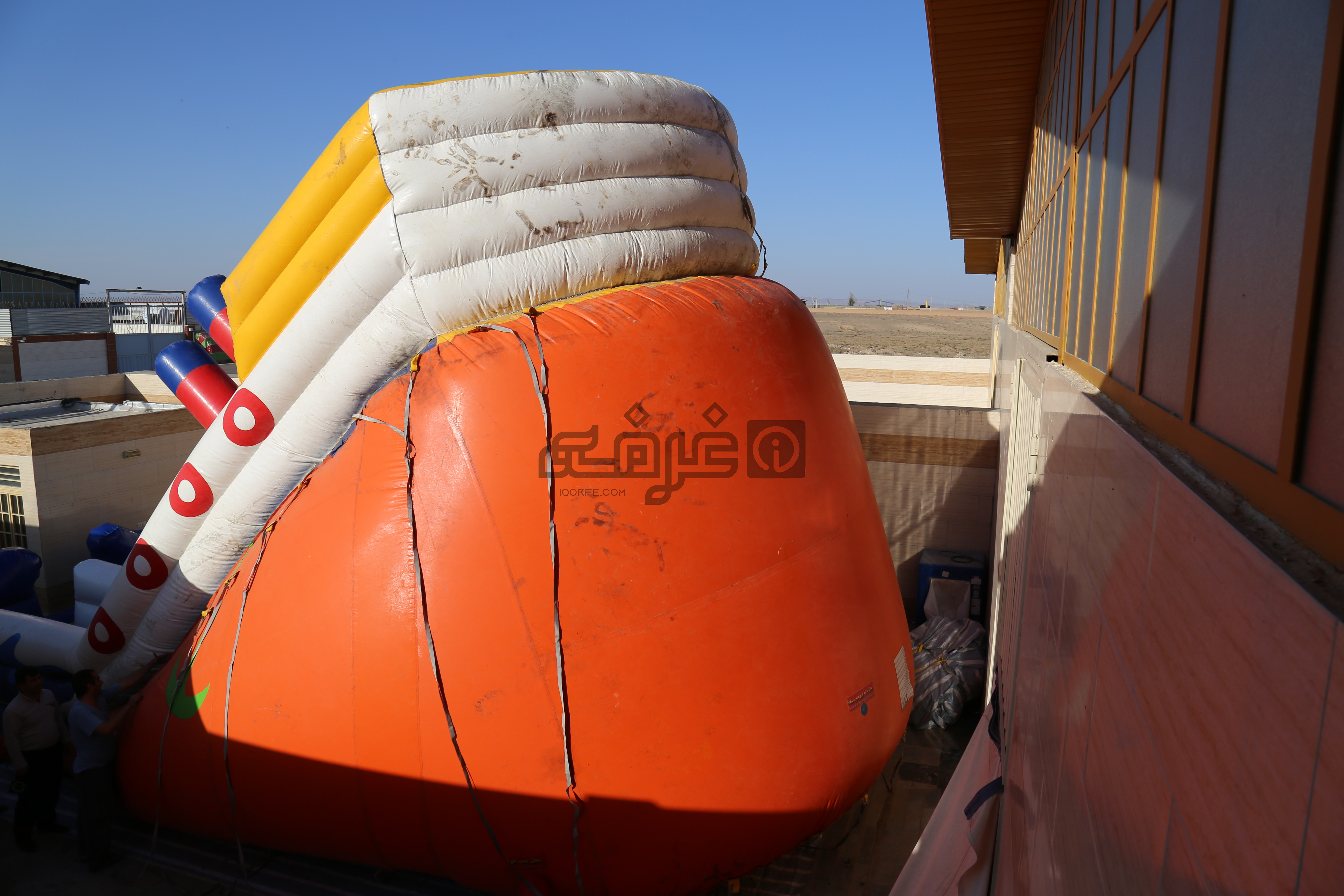 سرسره بادی کشتی بزرگ