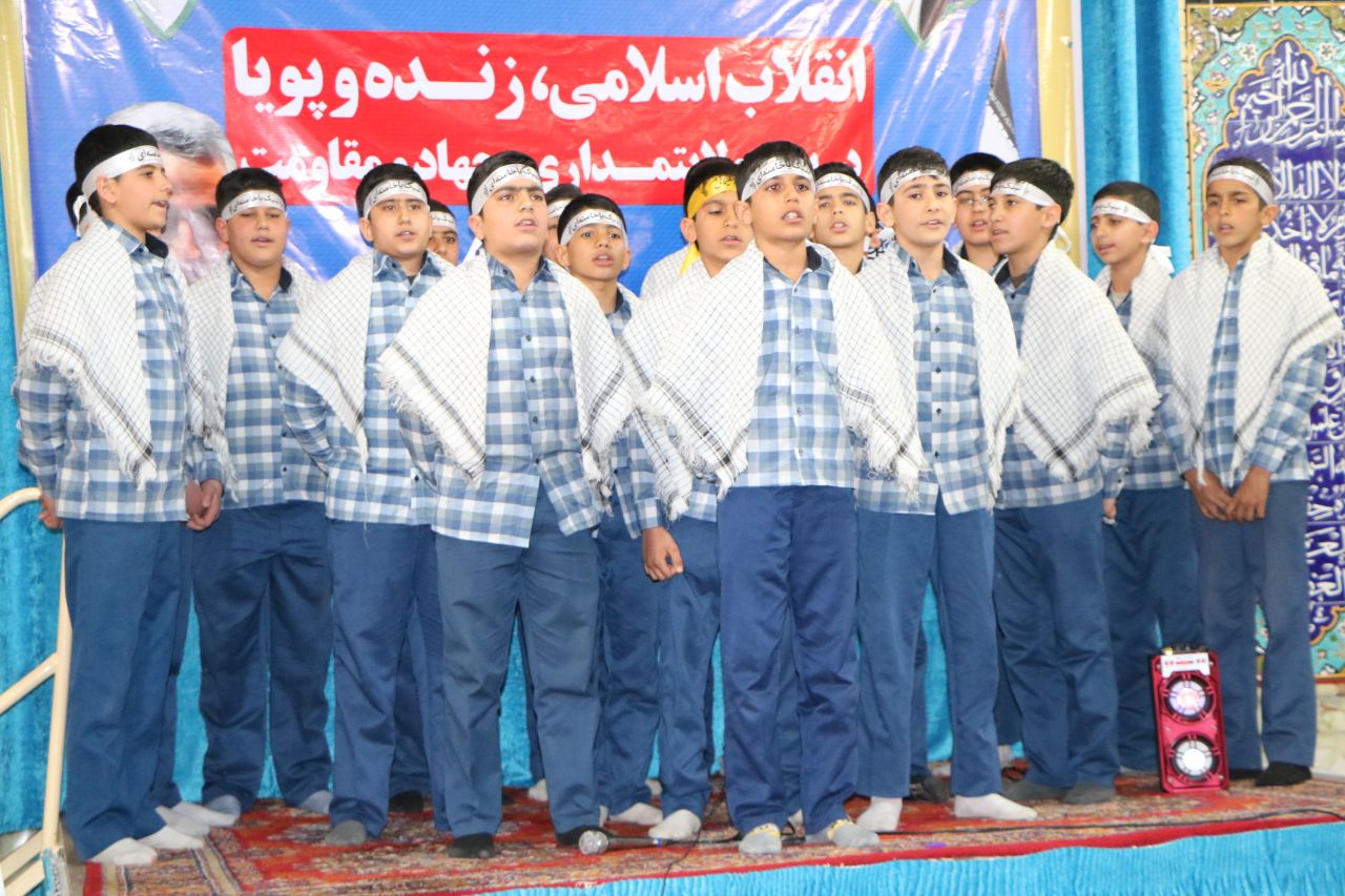 گروه سرود دبیرستان معارف شهرستان سامان 