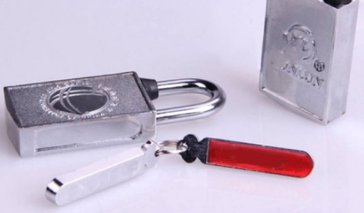 قفل های مغناطیسی اتاق فرار