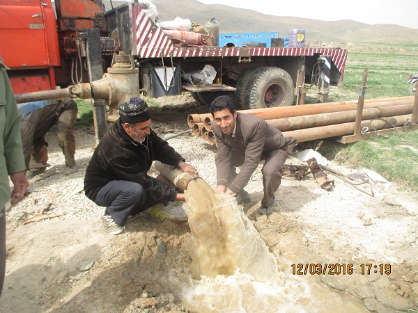 رفع مشکل آب شرب روستای ده شاکر