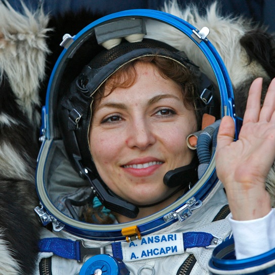 علمی/ مشاهیر فرهیخت: دکتر «انوشه انصاری» ، نخستین توریست فضایی زن در جهان، متولد مشهد
