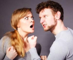 قانون بحث و دعوا کردن با همسر