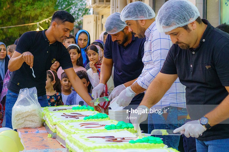 پخت بزرگترین کیک تولد در بوشهر