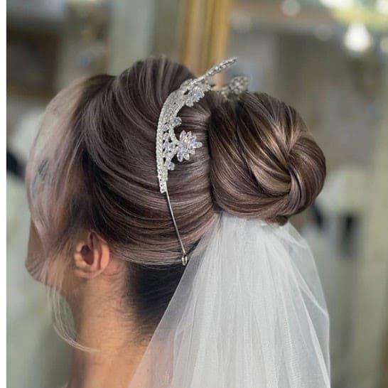  آرایش عروس خلیجی - ارایش عروس با مکاپ ساده سالن زیبایی نیلوز نیلوفر زبردست