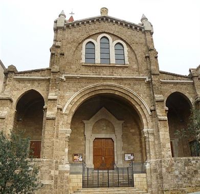 كاتدرائية مار لويس للآباء الكبوشيين في باب ادريس – وسط بيروت