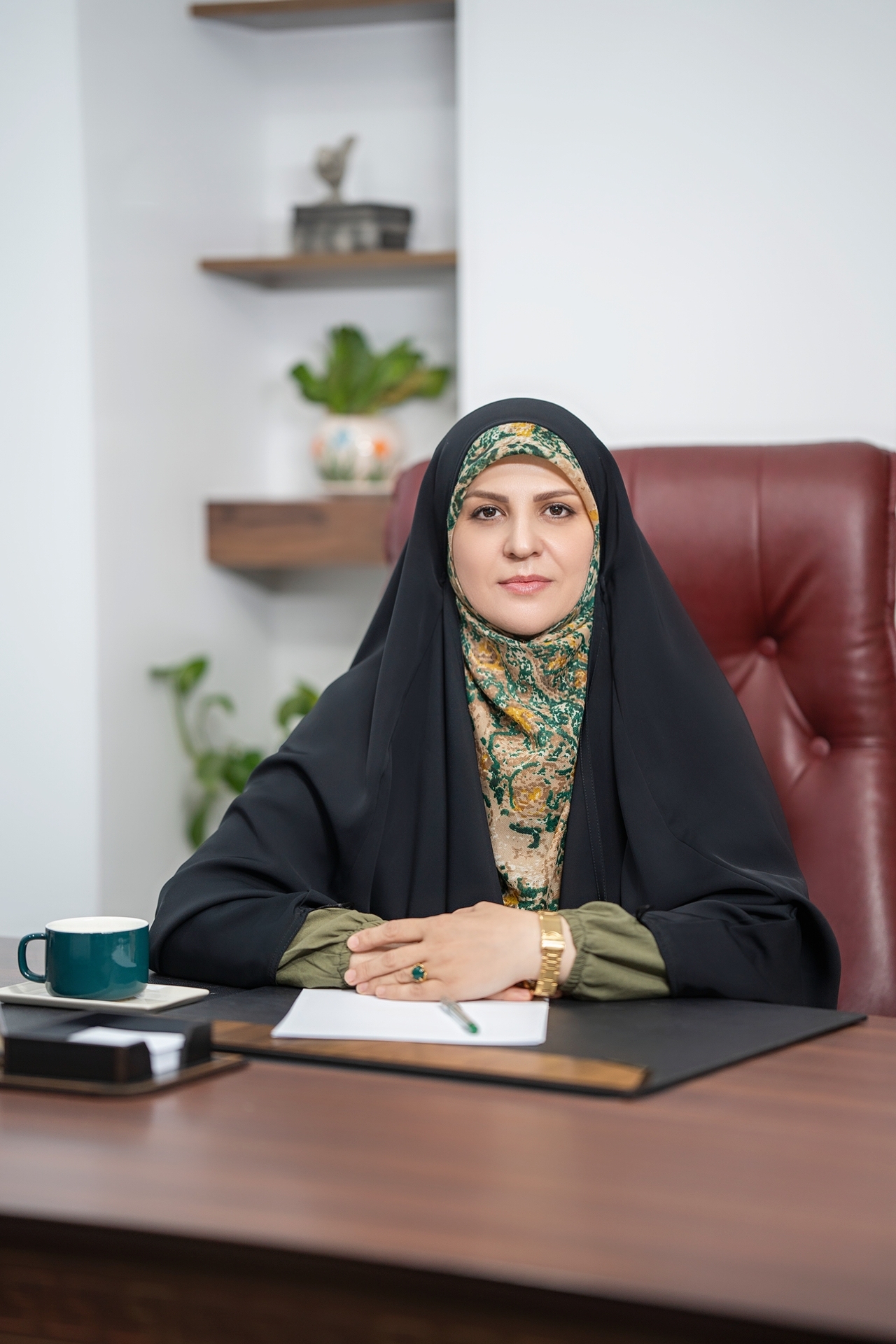 دکتر لیلا عروتی موفق