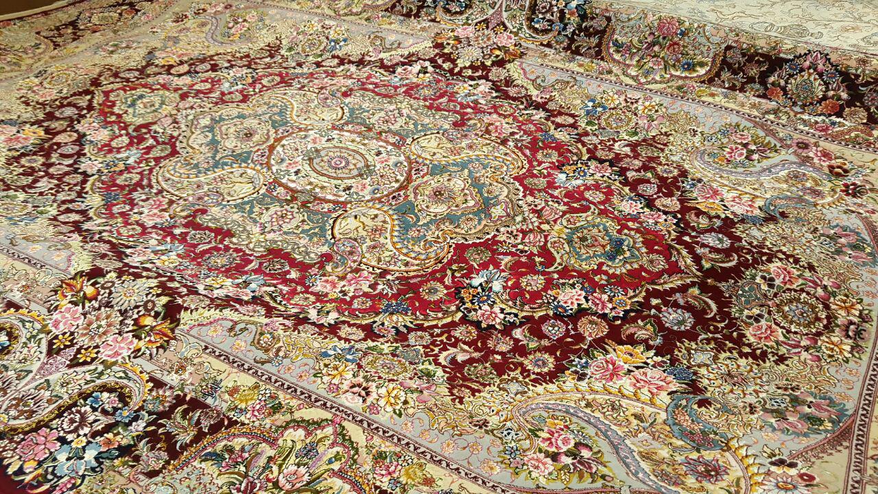 Tabriz rug