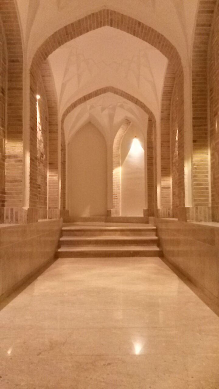 راهروی مسجد امام خمینی