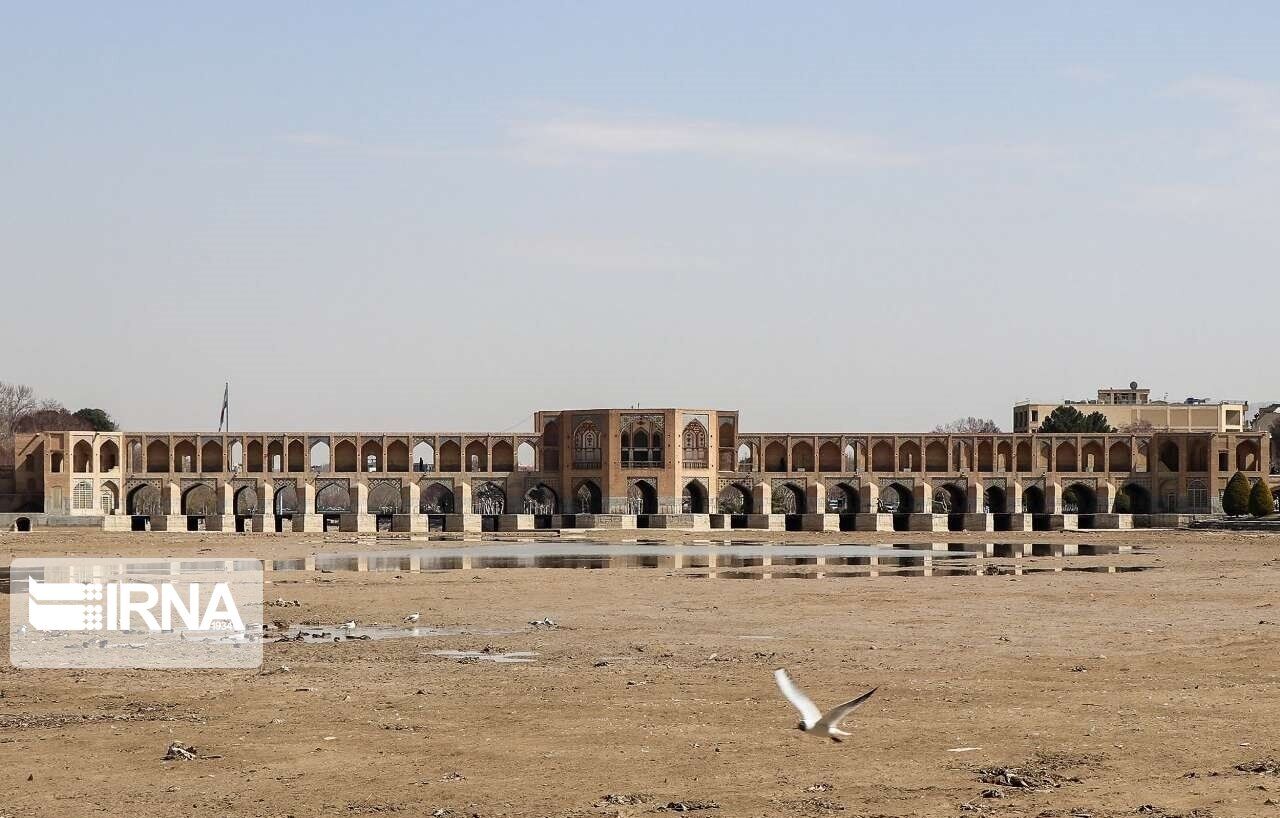 اصفهان در حال نابودی است 