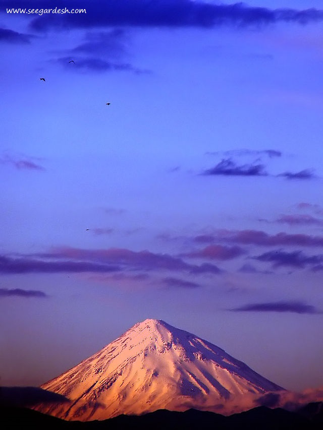 عکس هایی از بلند ترین قله آتشفشانی آسیا